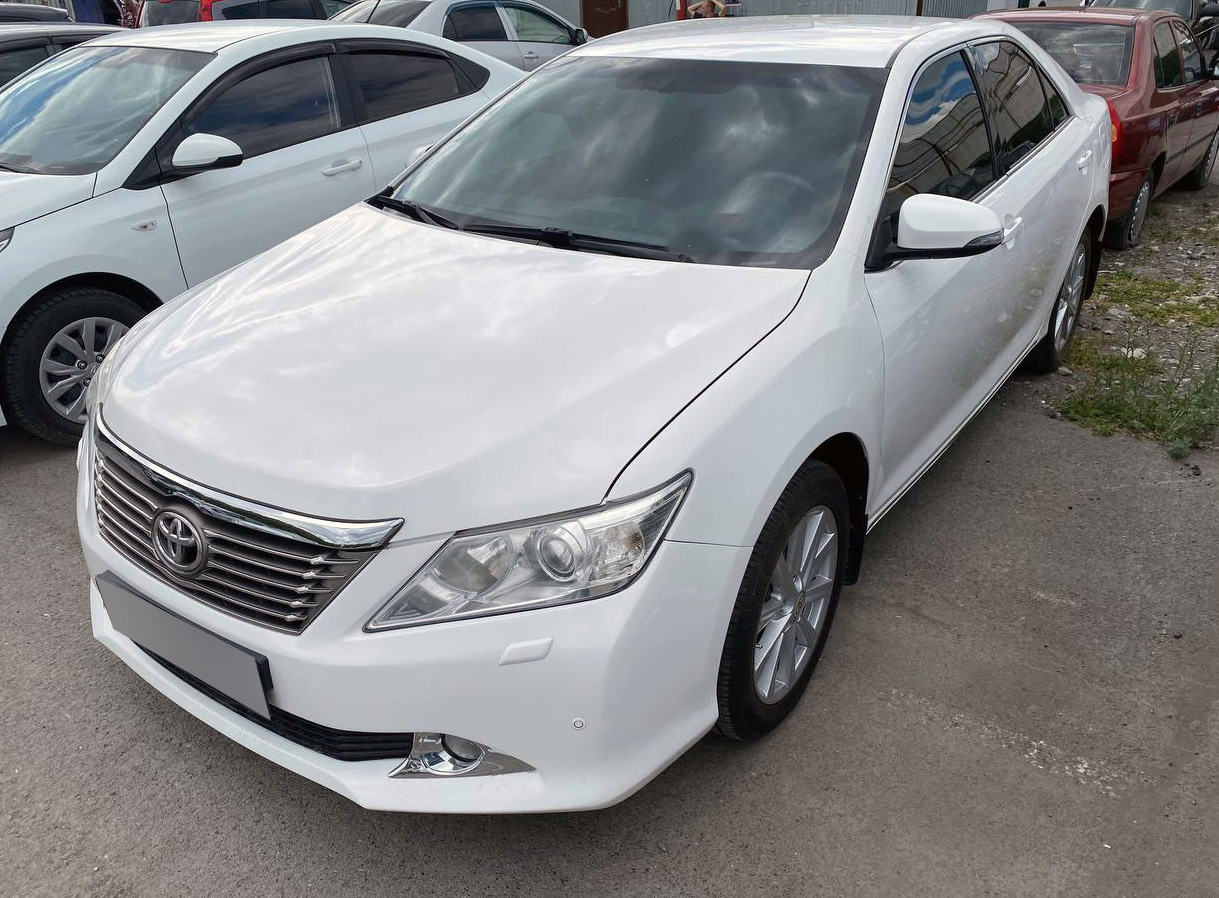 Прокат Toyota Camry в Ярославле без водителя - 3500 в день